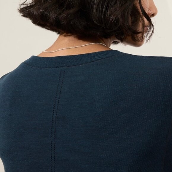 Athleta Ascent Seamless Top Size Medium - Picture 2 of 8